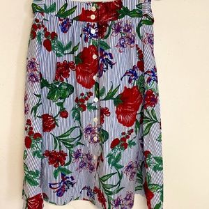 Philosophy SKIRT Bold Floral on Pin Stripe Size 2